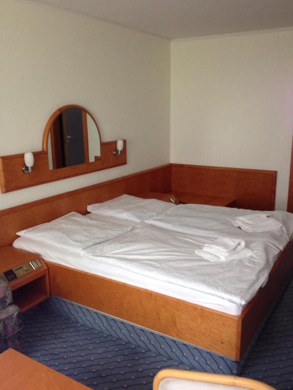 A1 Raststaette & Motel Hamburg-Stillhorn Rum bild